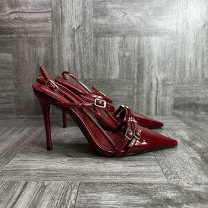 Steve Madden Deagan Women's size 5 Red Buckle Detail Slingback Shoes